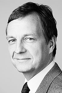 Dr.jur. Hagen Reischel, M.Sc, M.A., FRICS